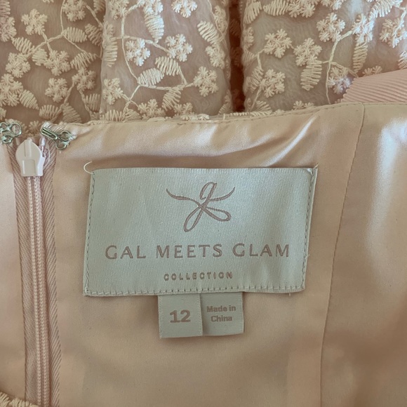 Gal Meets Glam Dress - Picture 5 of 7